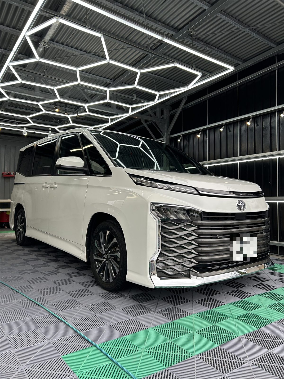 ヴォクシー 施工後